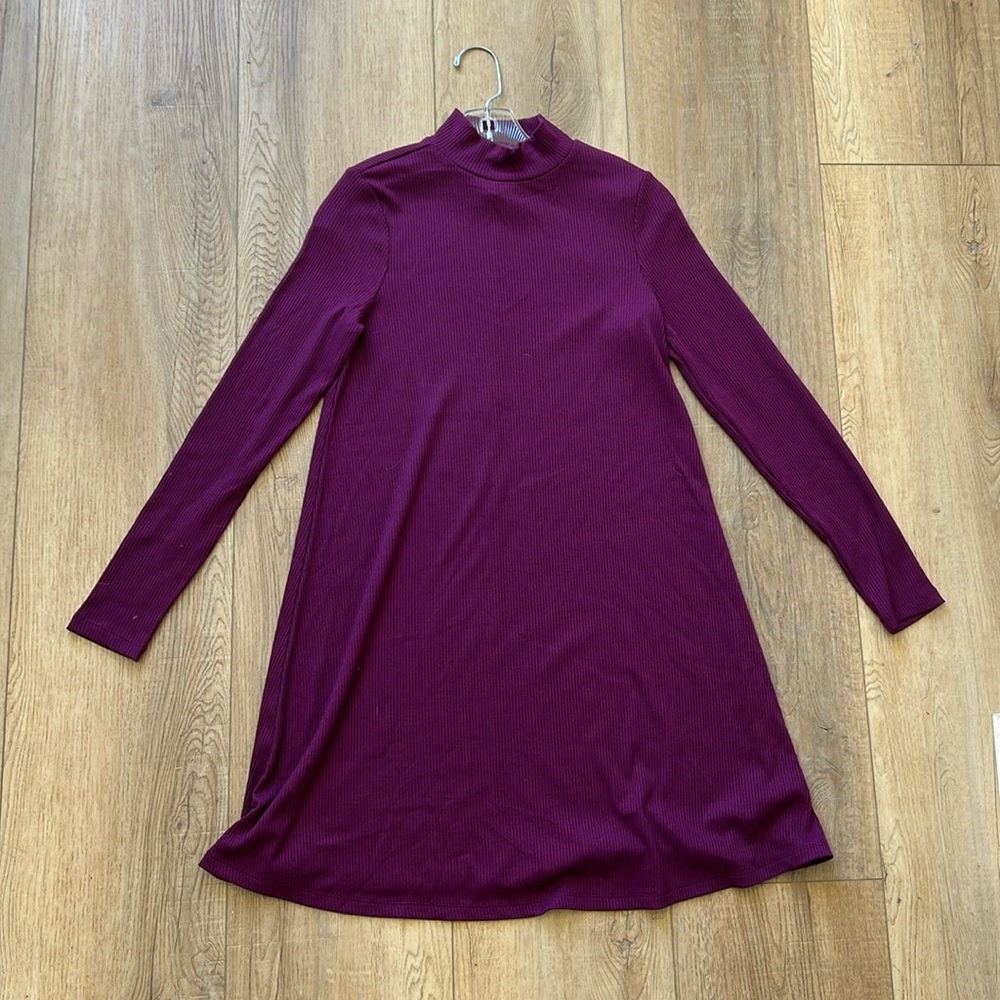 NWOT*Burgundy Ribbed Mock Neck Long Sleeve Swing Dress GAP sweater dress, small